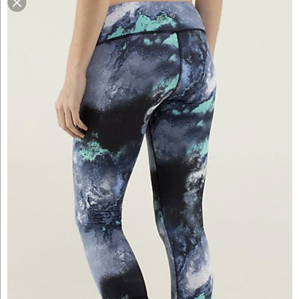 Wunder Under crop